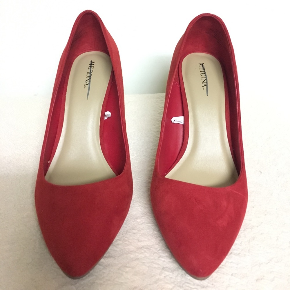 High Heels - Picture 2 of 5